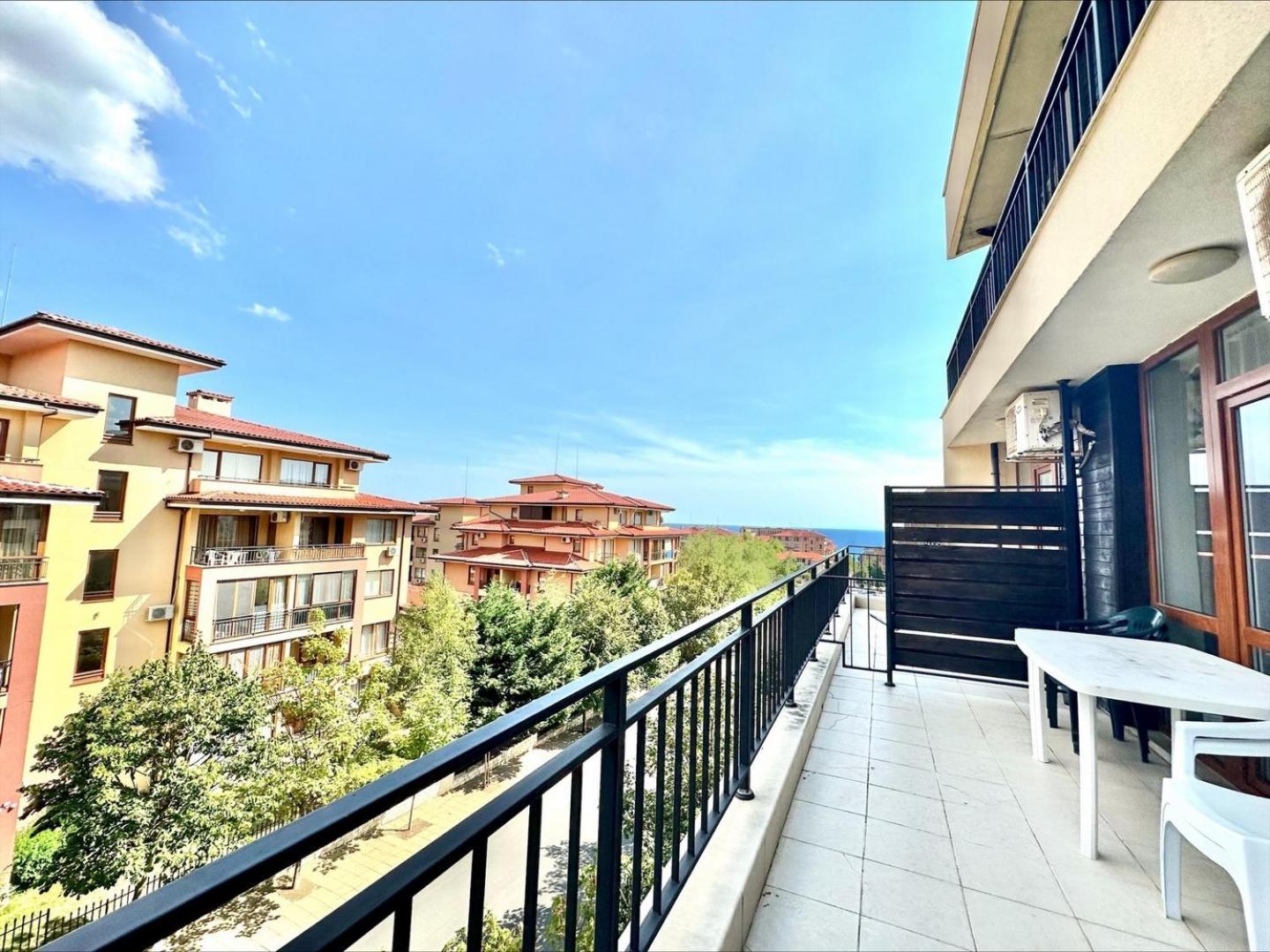 Menada Luxor Apartments Sveti Vlas Ruang foto