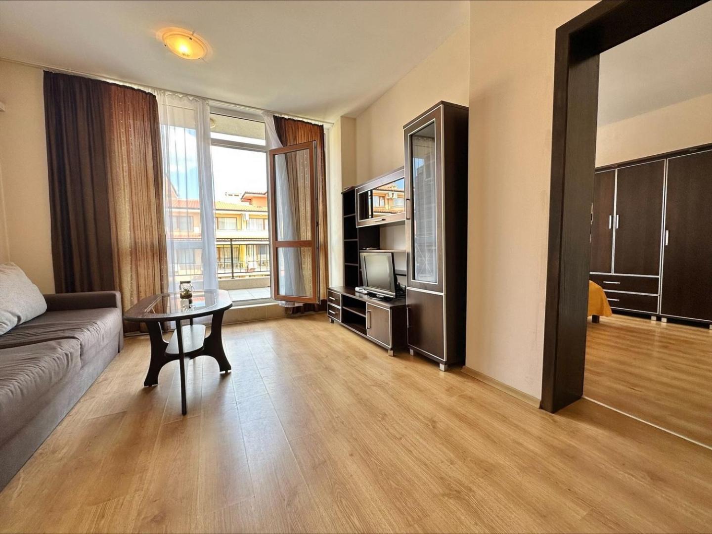 Menada Luxor Apartments Sveti Vlas Ruang foto